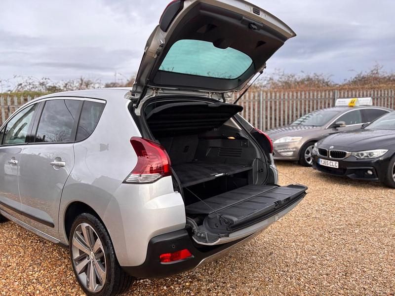 Used Peugeot 3008 Allure 2016 Silver Hatchback