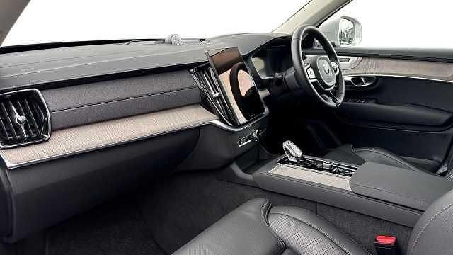 Usado Volvo XC90 Ultra 449 HP (330 kW) 2025 Prateado SUV