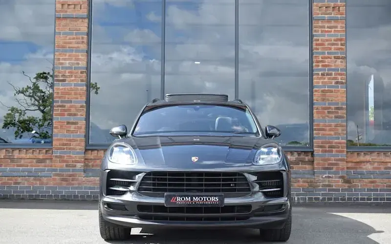 Used Porsche Macan 354 HP (260 kW) 2020 SUV