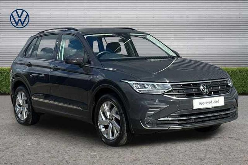 Used VW Tiguan Life 130 HP (95 kW) 2022 Grey SUV