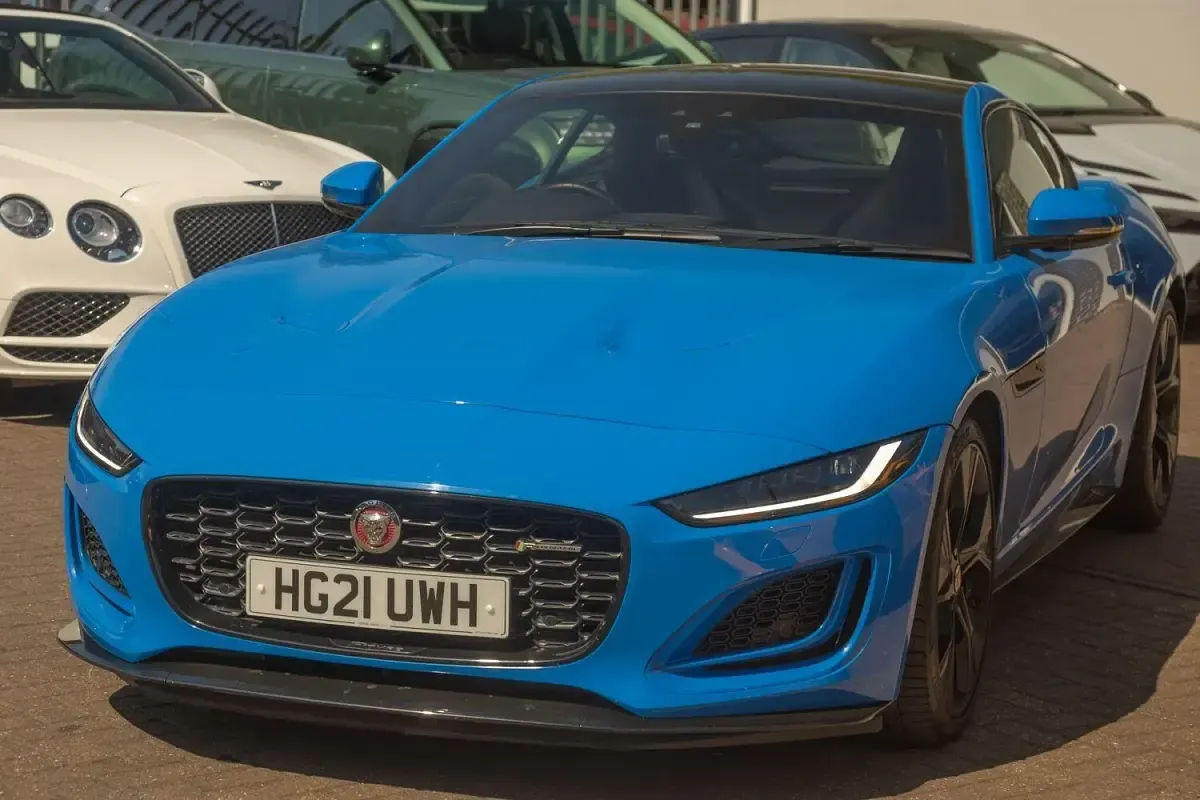 Usado Jaguar F-Type Supercharged 450 HP (330 kW) 2021 Azul Coupé