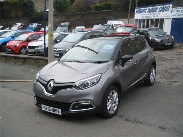 Grey black Used 2016 Renault Captur Dynamique SUV | £5,495 (Fair price) - Image 1/1