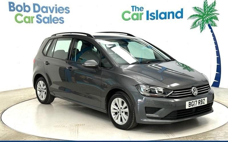 Used VW Golf VII SE 125 HP (91 kW) 2017 Hatchback