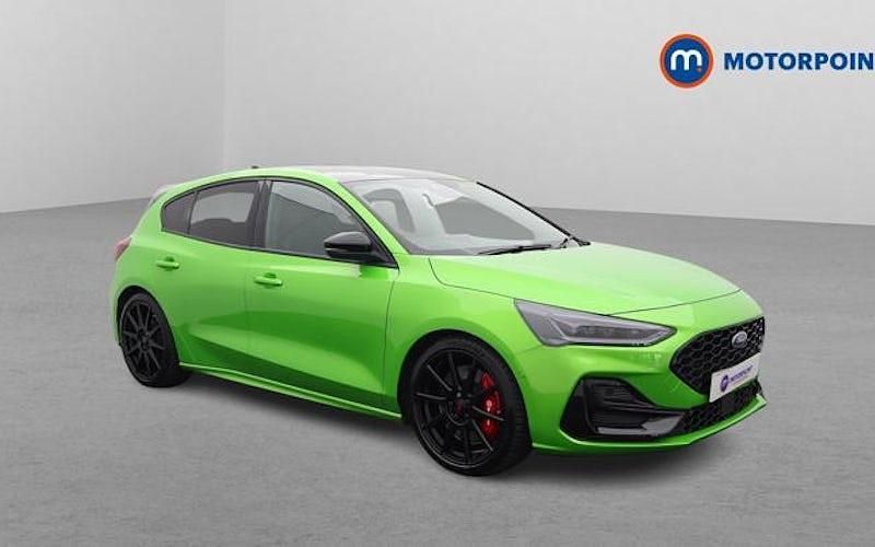 Used Ford Focus ST 280 HP (205 kW) 2024 Green Hatchback