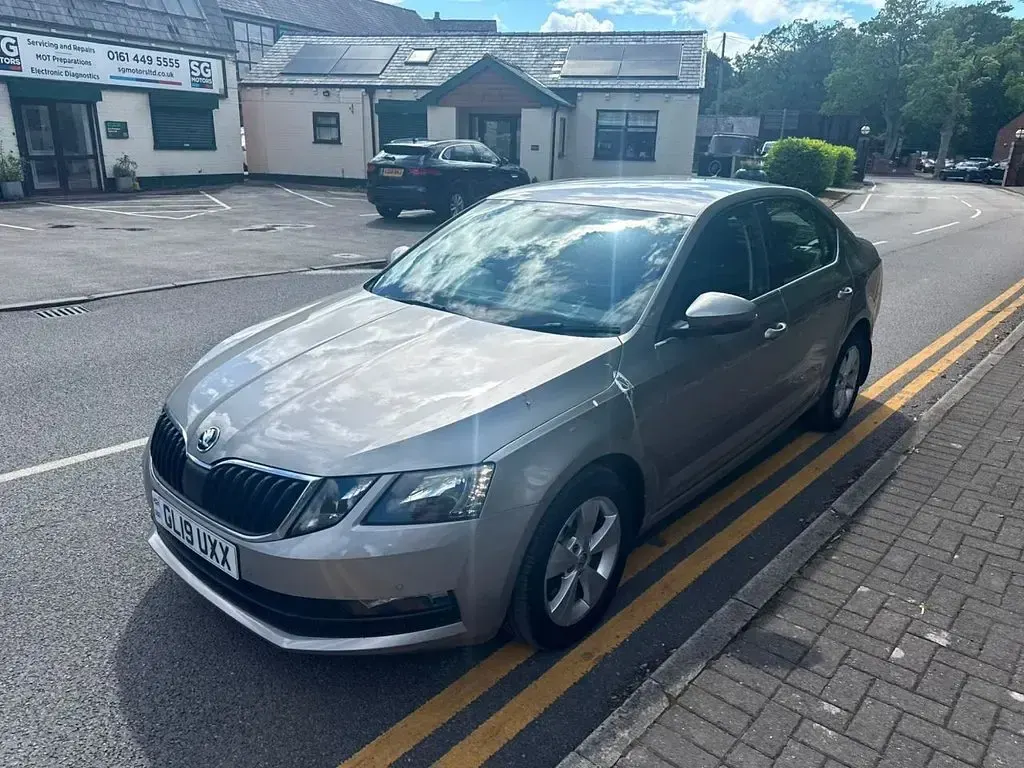 Used Skoda Octavia SE Technology 2019 Beige Hatchback