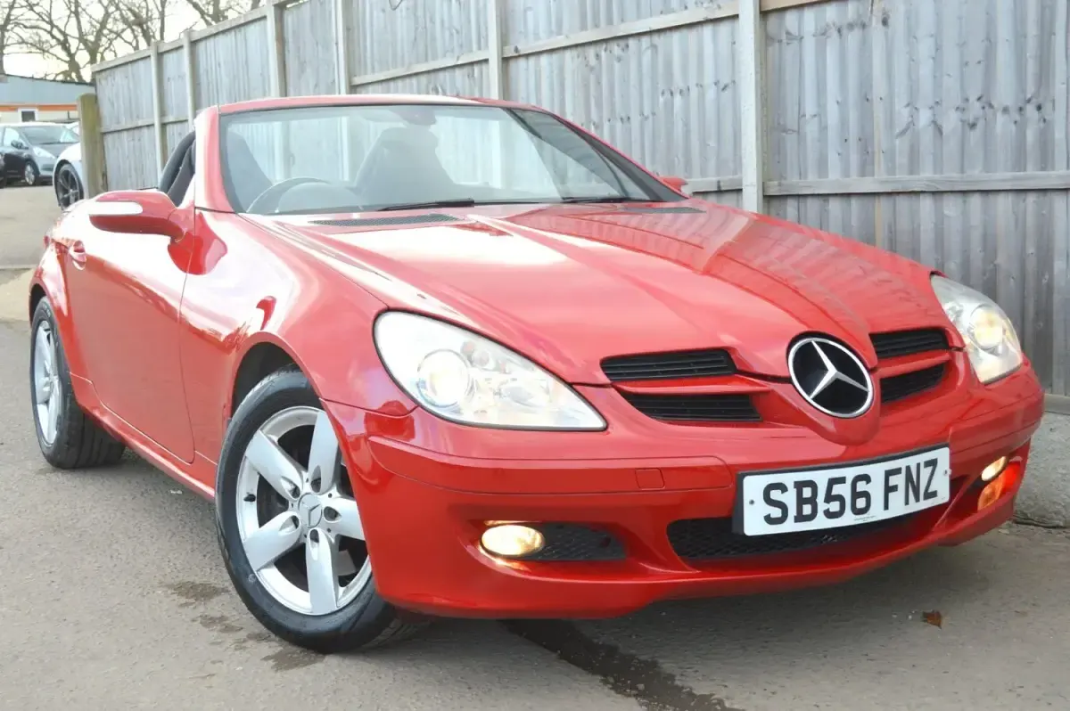 Second-hand Mercedes SLK280 231 CP (169 kW) 2007 Roșu Cabrio