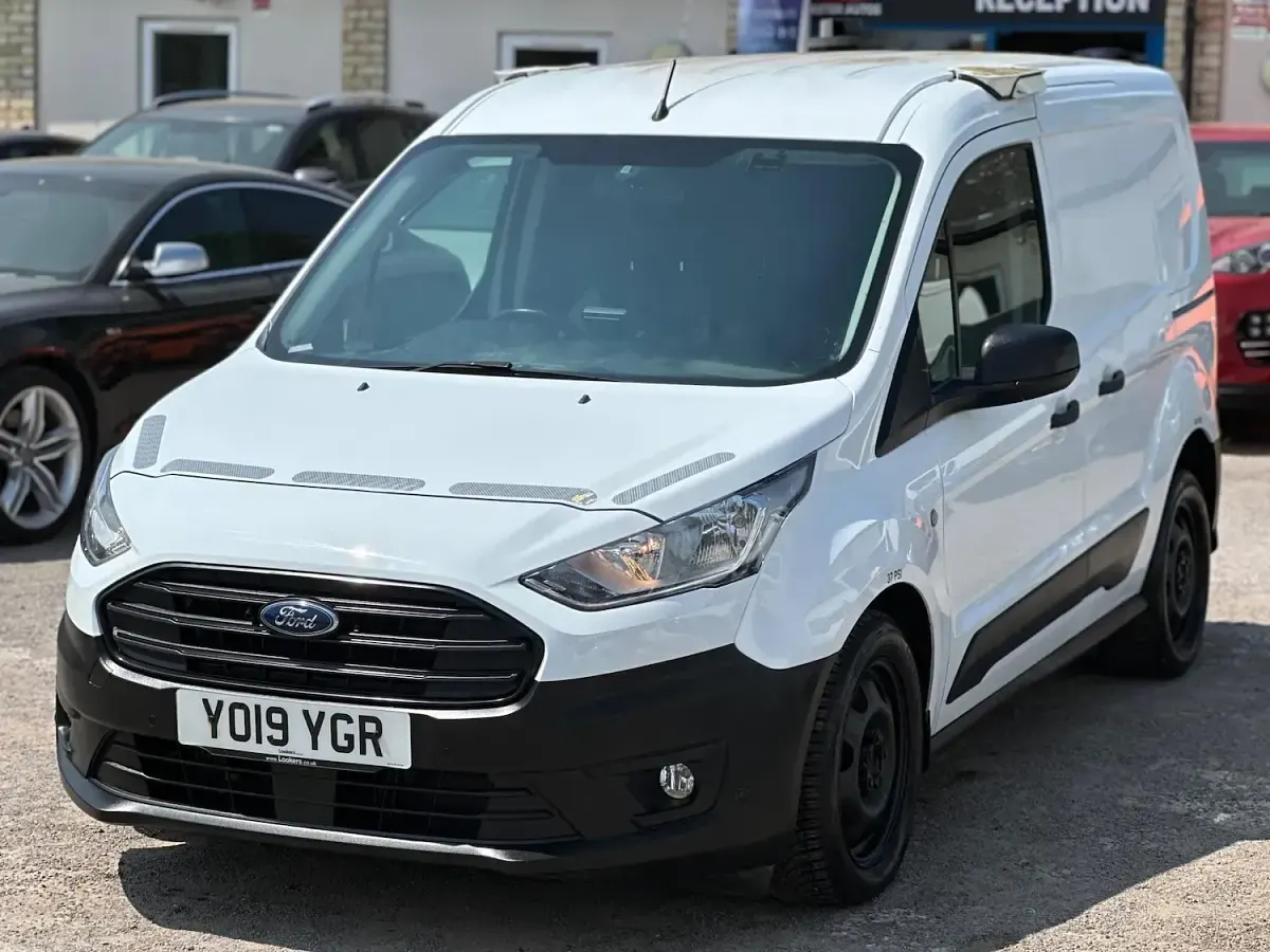 Used Ford Transit Connect S 2019 White MPV