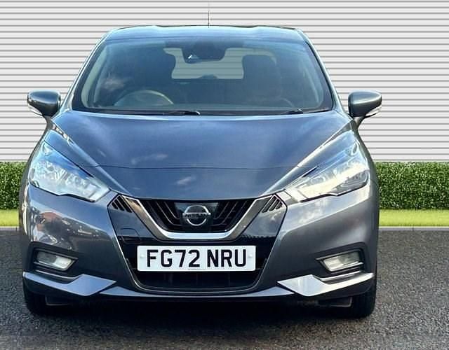 Begagnad Nissan Micra Acenta 92 HK (67 kW) 2022 Grå Halvkombi
