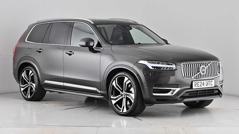 Platinum grey Used 2024 Volvo XC90 Ultimate SUV | £49,690 (Fair price) - Image 1/4