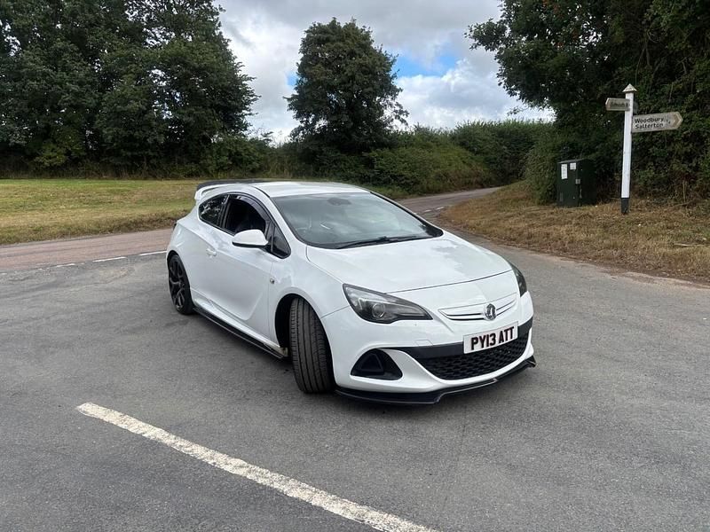 White Used 2013 Vauxhall Astra GTC Hatchback | £5,750 (Good price) - Image 1/4