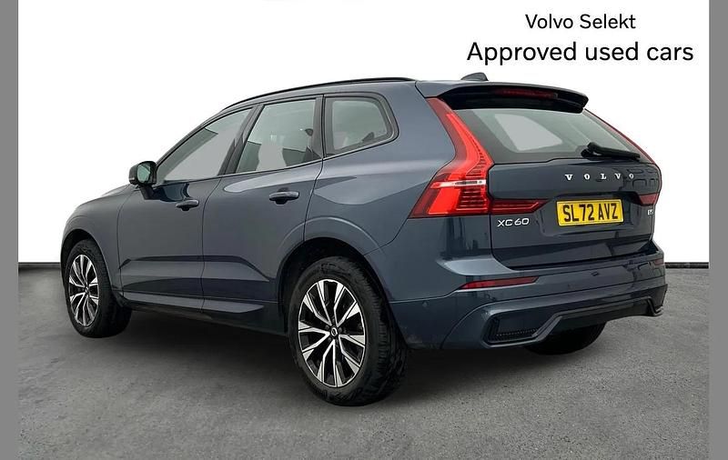 Used Volvo XC60 Plus 247 HP (181 kW) 2023 Blue SUV