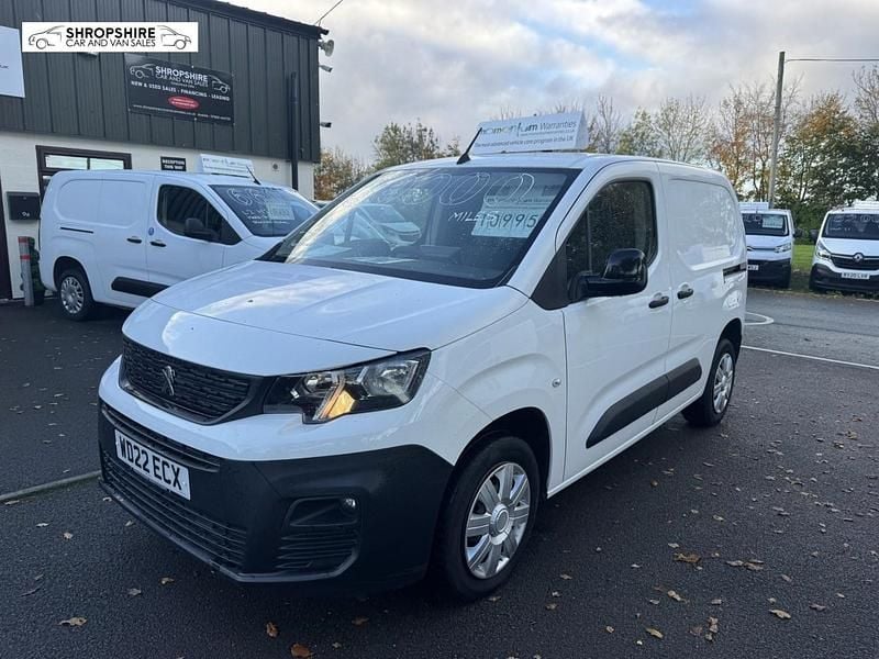 White Used 2022 Peugeot Partner Premium Van | £10,495 (Fair price) - Image 1/4