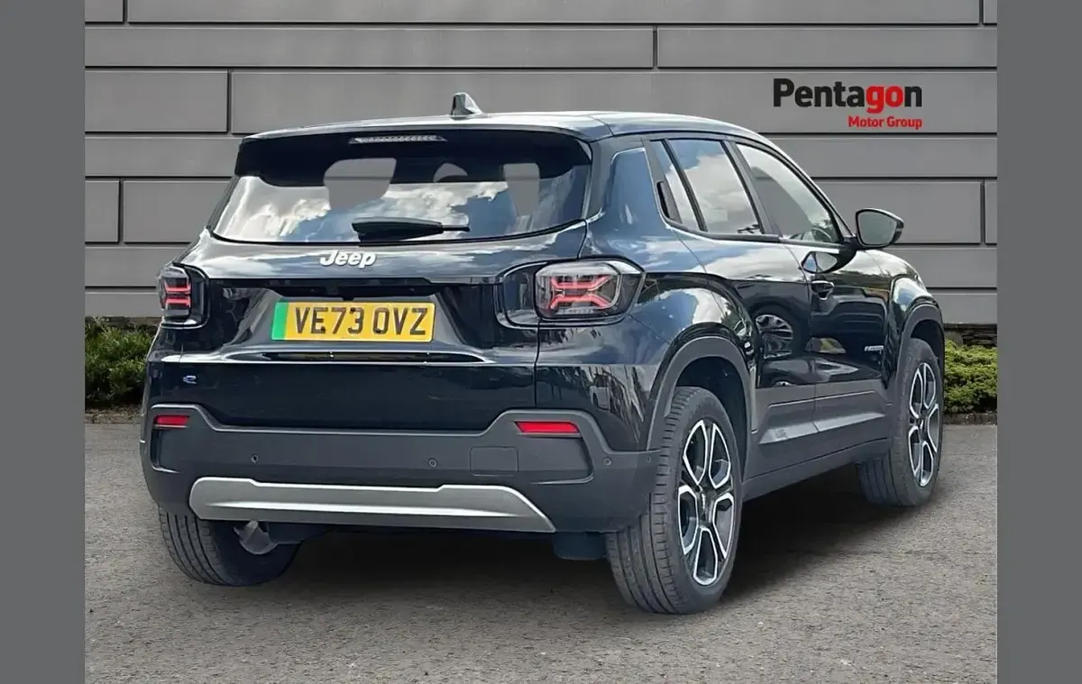 Used Jeep Avenger EV Summit 114 kW (156 HP) 2024 Black SUV