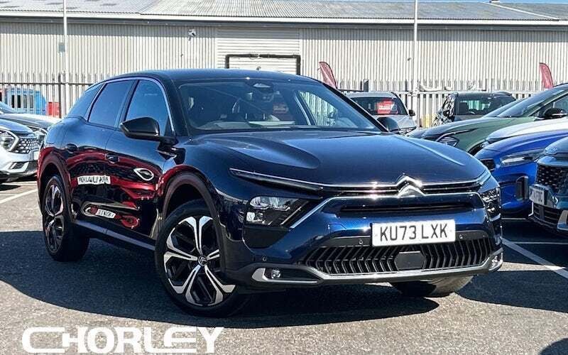 Used 2025 Citroën C5 X PureTech Estate | £20,507 (Fair price) - Image 1/4