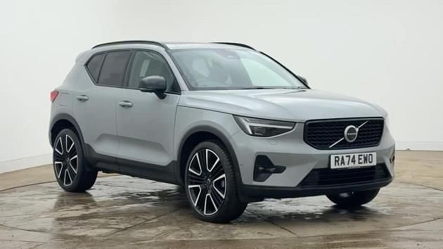 Used Volvo XC40 Ultra 197 HP (144 kW) 2025 Vapour grey SUV