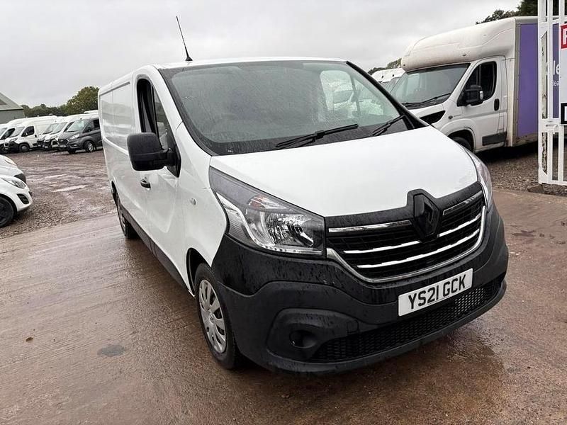 White Used 2021 Renault Trafic Business Van | £9,000 (Good price) - Image 1/4