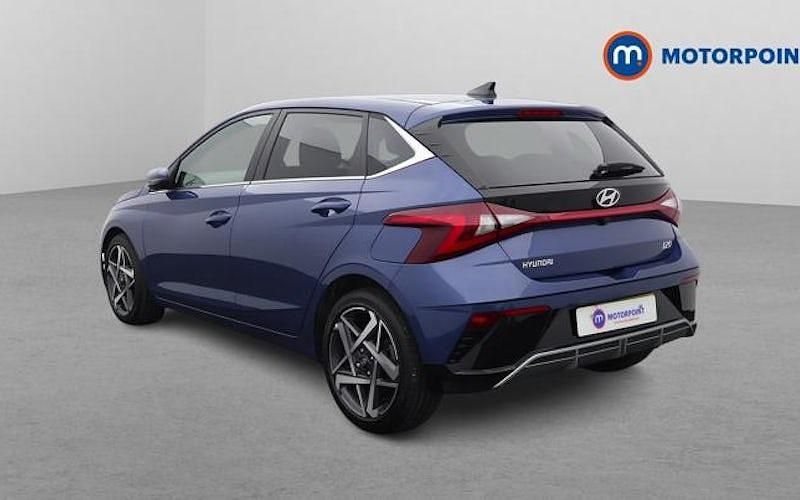 Used Hyundai i20 Premium 101 HP (74 kW) 2025 Blue Hatchback