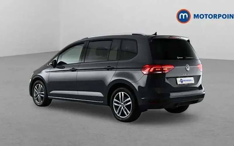 Used VW Touran Match 150 HP (110 kW) 2025 Grey MPV