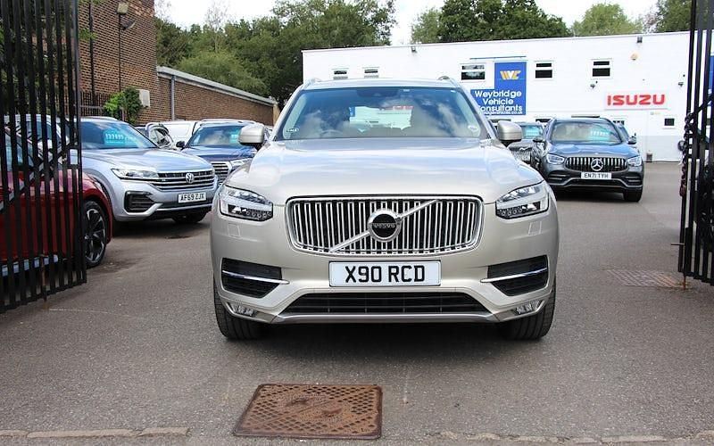 Used 2016 Volvo XC90 Inscription SUV | £19,795 (Good price) - Image 1/4