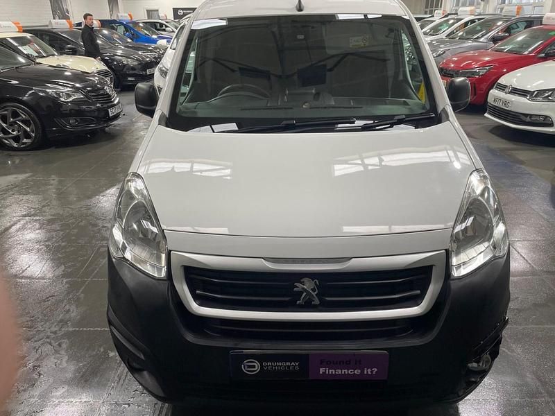 Used Peugeot Partner 2018 White
