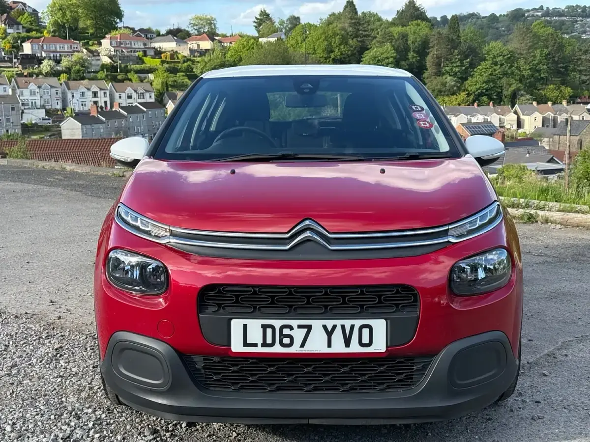 Used Citroën C3 Feel 81 HP (59 kW) 2017 Red Hatchback