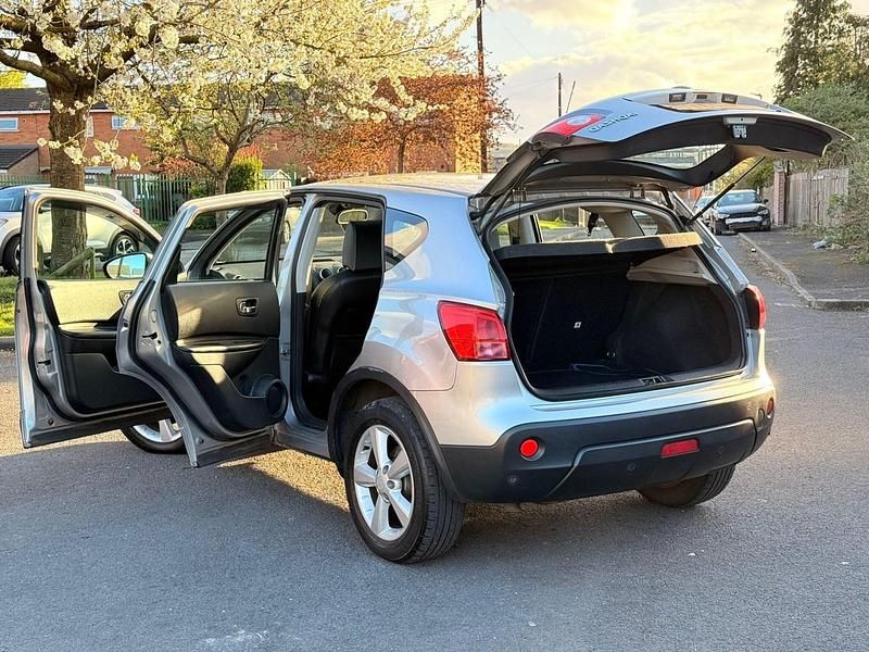 Used Nissan Qashqai Tekna 150 HP (110 kW) 2008 Silver SUV