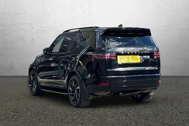 Used Land Rover Discovery SE Dynamic 2025 Black SUV