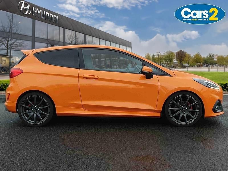 Used Ford Fiesta Performance Edition 200 HP (147 kW) 2019 Orange Hatchback
