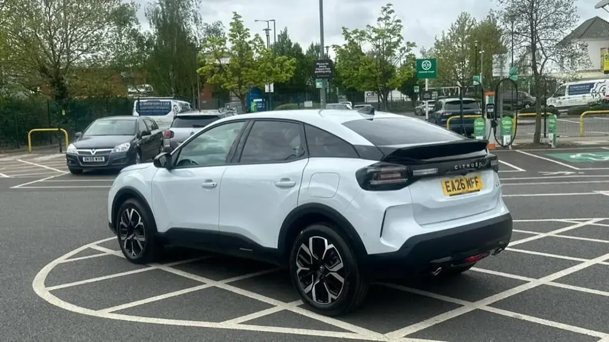 New Citroën C4 PureTech 127 HP (93 kW) 2026 White SUV