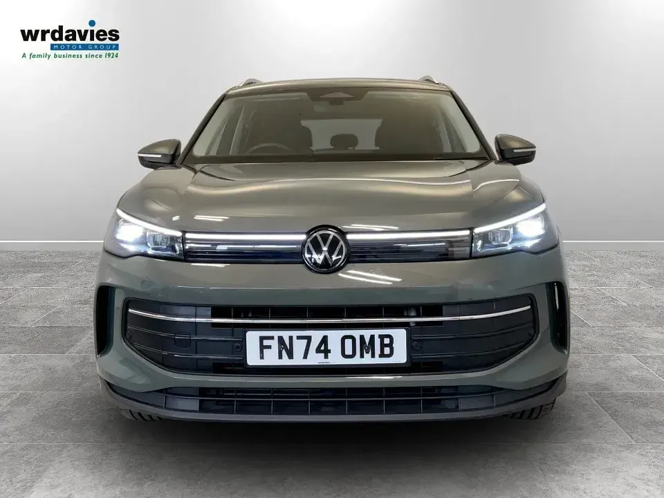 Used VW Tiguan Match 2024 Green SUV