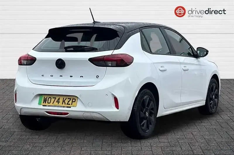 Begagnad Vauxhall Corsa-e 100 kW (136 HK) 2025 Vit Halvkombi
