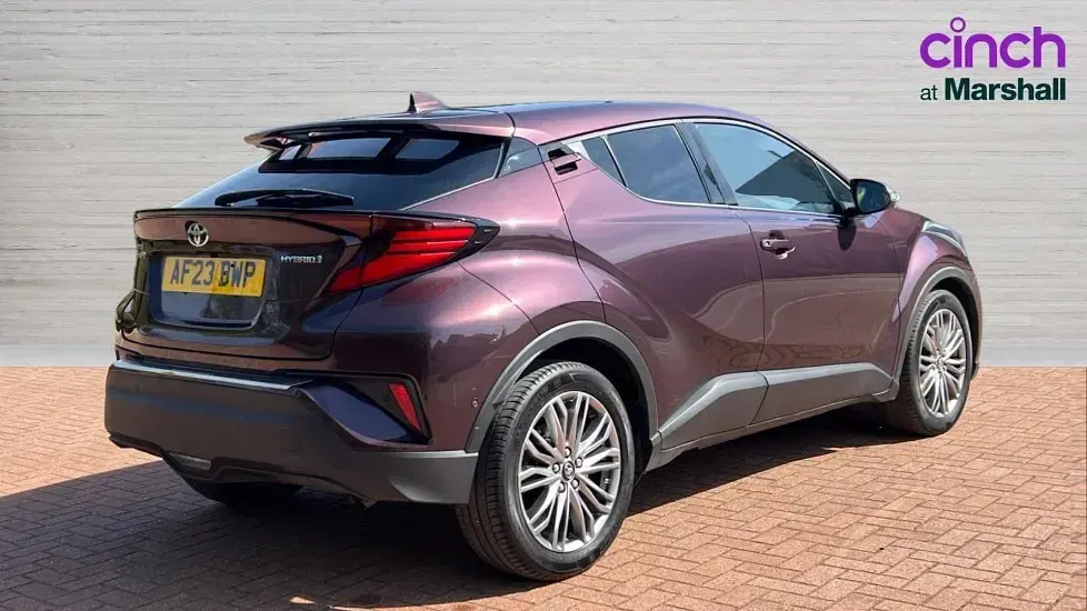 Used Toyota C-HR 122 HP (89 kW) 2023 Plum/purple SUV