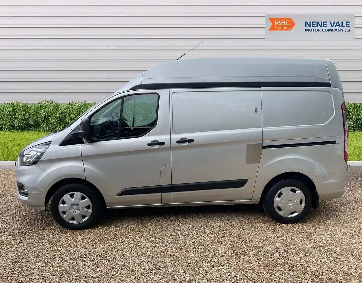 Used Ford Transit Custom Trend 105 HP (77 kW) 2019 Silver Van