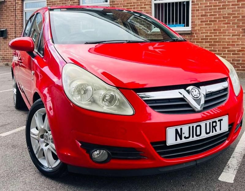Red Used 2010 Vauxhall Corsa Hatchback | £2,000 (Good price) - Image 1/4