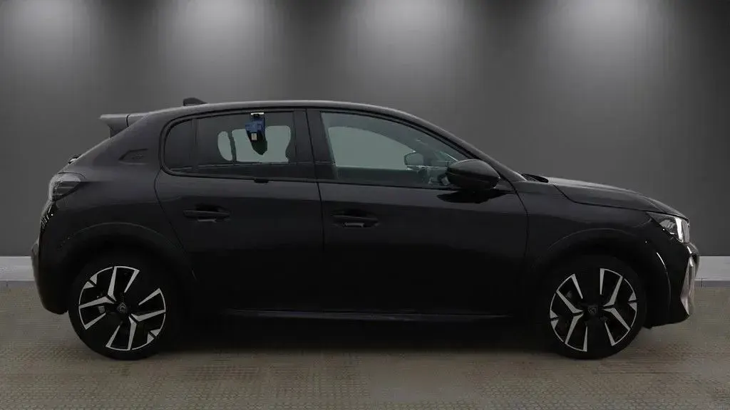Used Peugeot 208 GT 100 HP (73 kW) 2024 Black Hatchback