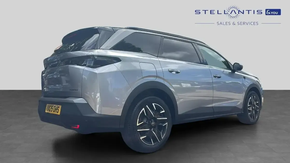 Used Peugeot 5008 GT 143 HP (105 kW) 2025 Grey SUV