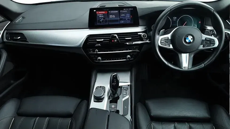 Used BMW 540 M Sport 335 HP (246 kW) 2019 Black Estate