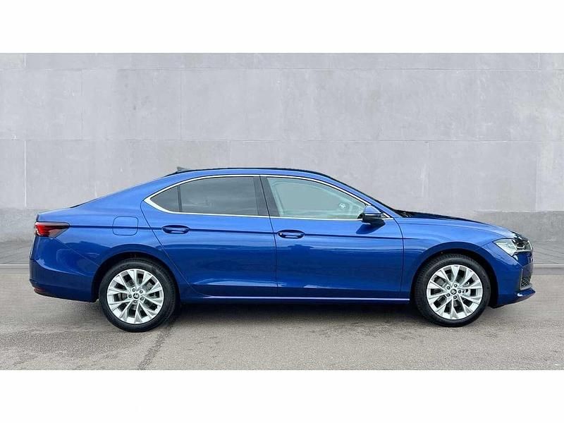 Used Skoda Superb SE L 148 HP (108 kW) 2025 Blue Hatchback