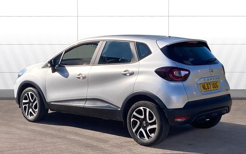 Second-hand Renault Captur Dynamique 101 CP (74 kW) 2017 Albastru SUV