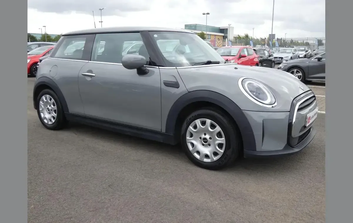 Used Mini ONE Classic 101 HP (74 kW) 2021 Grey Hatchback