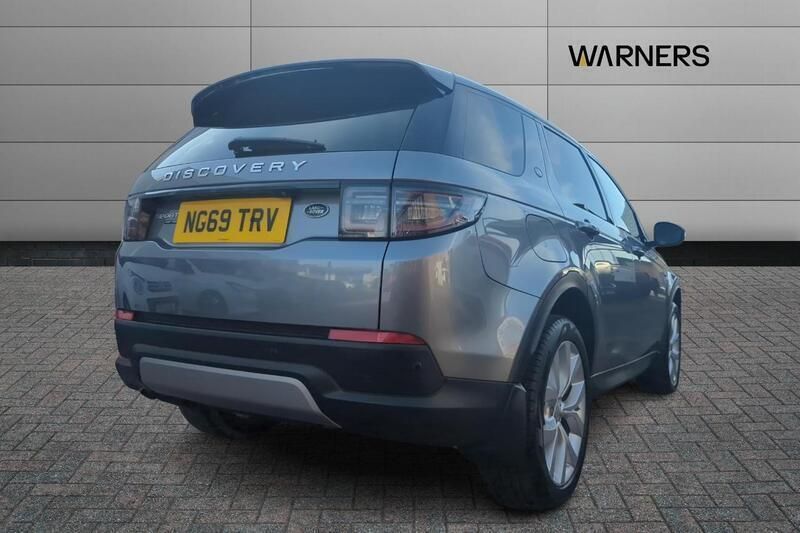 Grey Used 2019 Land Rover Discovery 5 HSE SUV | £24,995 (Good price) - Image 1/4
