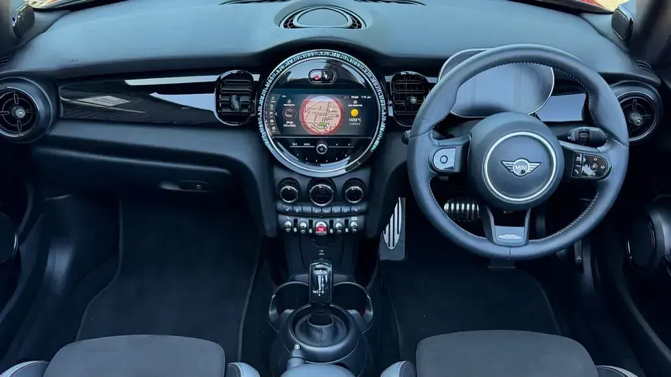 Used Mini Cooper Cabriolet Sport 134 HP (98 kW) 2023 Red Cabriolet