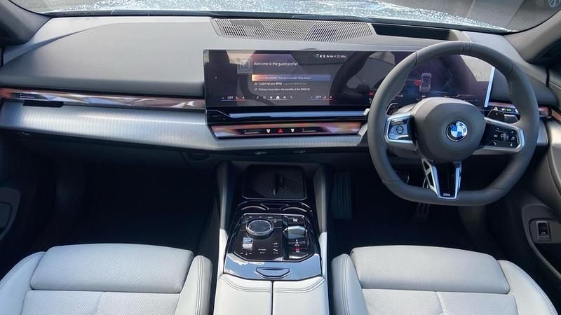 Used BMW 520 M Sport 205 HP (150 kW) 2025 Grey