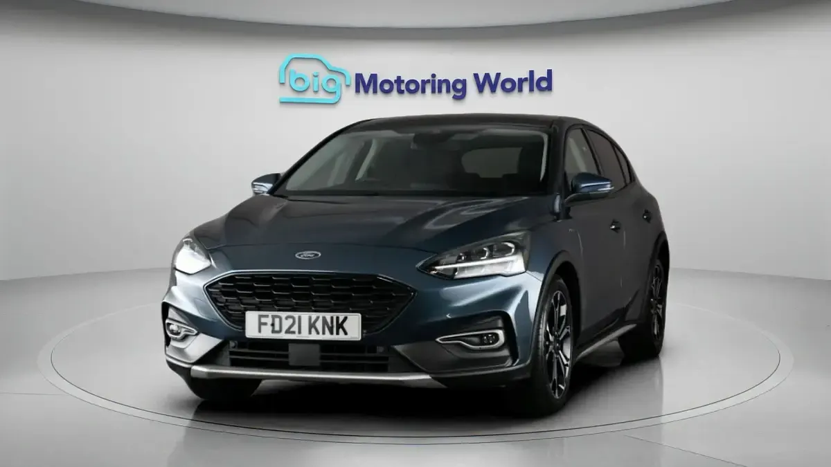 Used Ford Focus Active X 120 HP (88 kW) 2021 Blue Hatchback