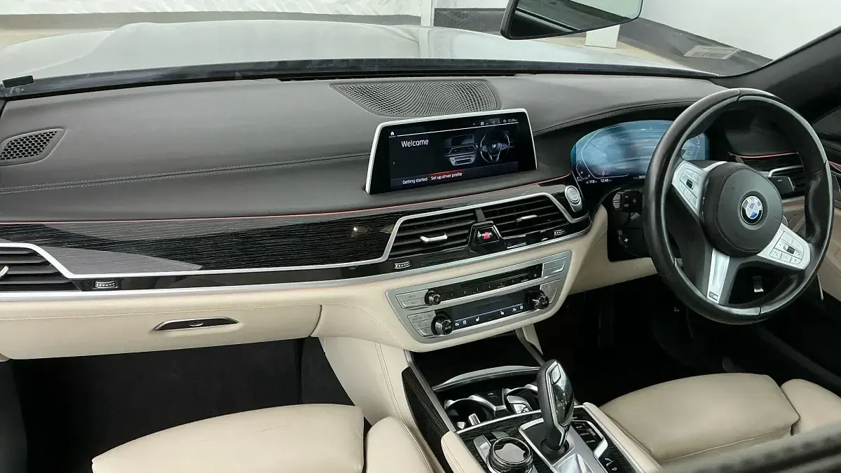 Used BMW 730 M Sport 282 HP (207 kW) 2022 Grey Sedan