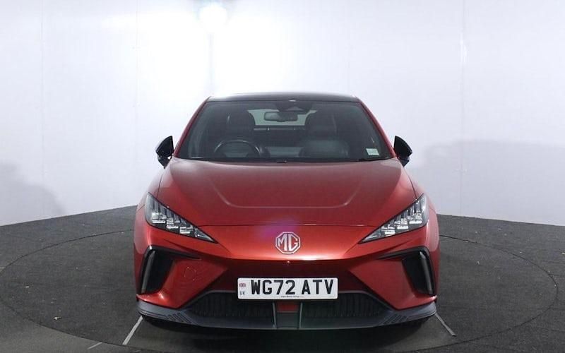 Used MG MG4 EV Trophy 150 kW (204 HP) 2025 Hatchback