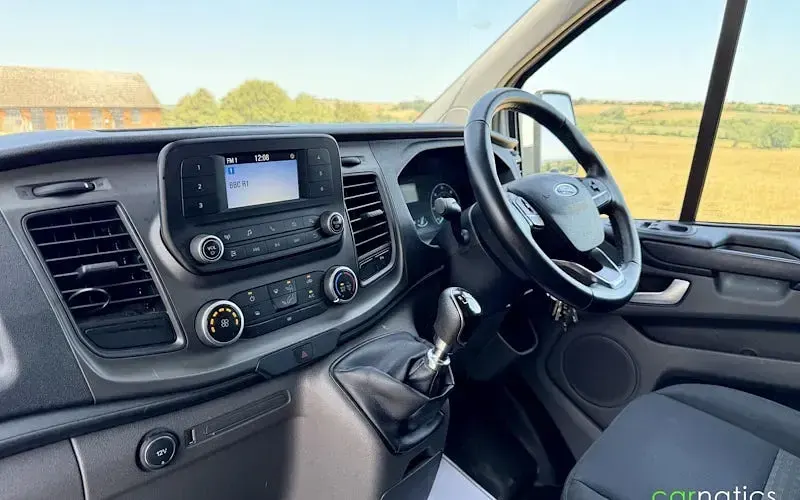 Used Ford Transit Custom Trend 131 HP (96 kW) 2019 White Van