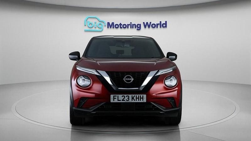 Used Nissan Juke N-Connecta 114 HP (83 kW) 2023 Red SUV