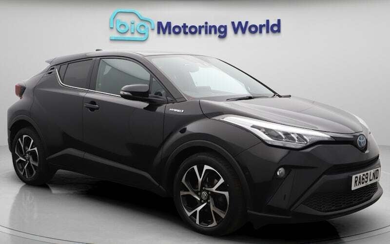 Used 2022 Toyota C-HR Design SUV | £17,300 (Super price) - Image 1/4