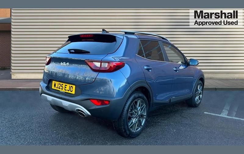 Usado Kia Stonic 98 HP (72 kW) 2025 Azul SUV